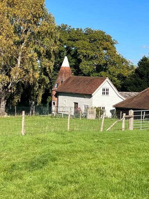 Beautiful 2 Bed Oast - 15 Acre Farm - Tunbridge Wells Villa Exterior foto